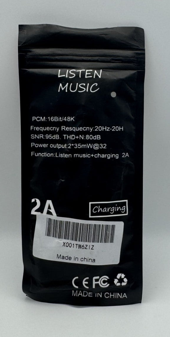 *** USED *** Lightning 2 in 1 Audio Adapter